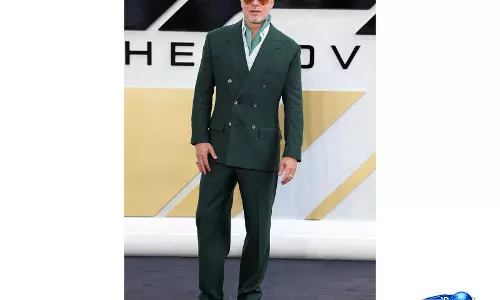 Brad Pitt चैनिंग टैटम की फ़िल्म आइल ऑफ़ मैन के सेट पर पहुँचे