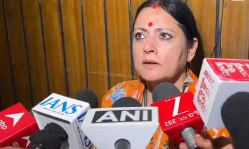 कोलकाता मेयर फिरहाद हकीम के इस्तीफे पर अग्निमित्रा पॉल ने TMC पर साधा निशाना