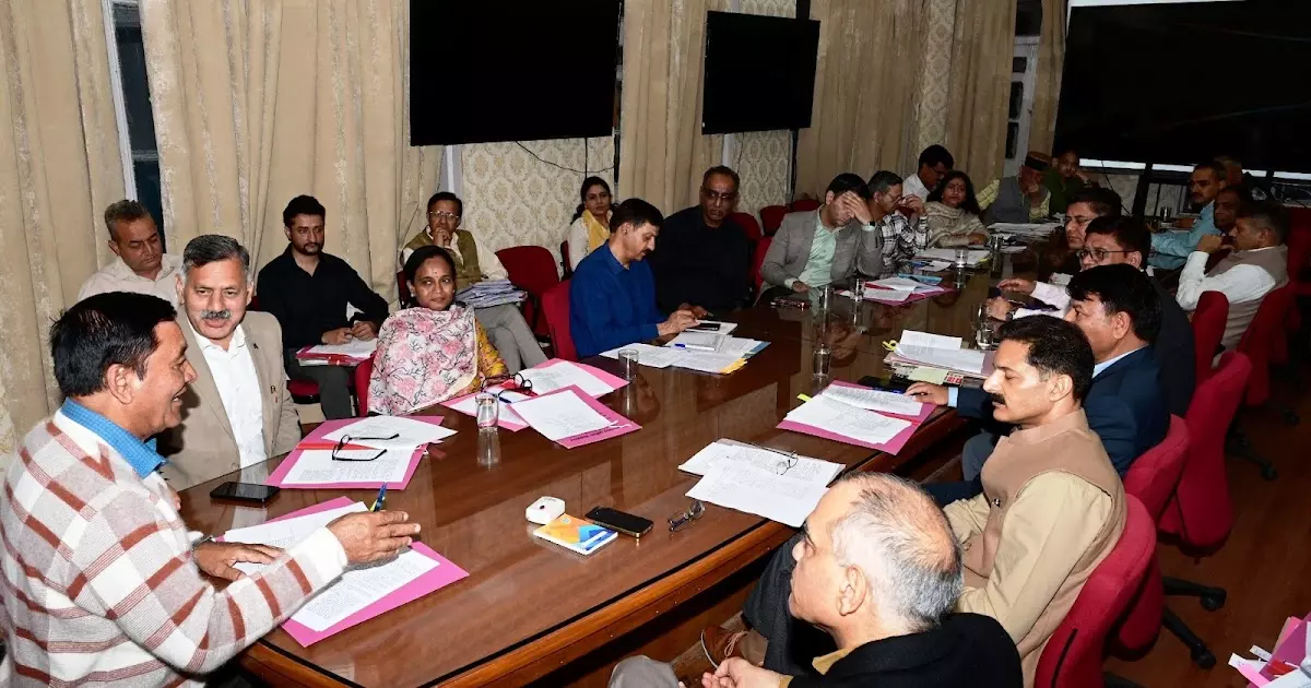 Shimla: मंत्रिमंडल के अधिकांश निर्णय लागू, बाकी मामलों में तेजी लाने के निर्देश Shimla: मंत्रिमंडल के अधिकांश निर्णय लागू, बाकी मामलों में तेजी लाने के निर्देश