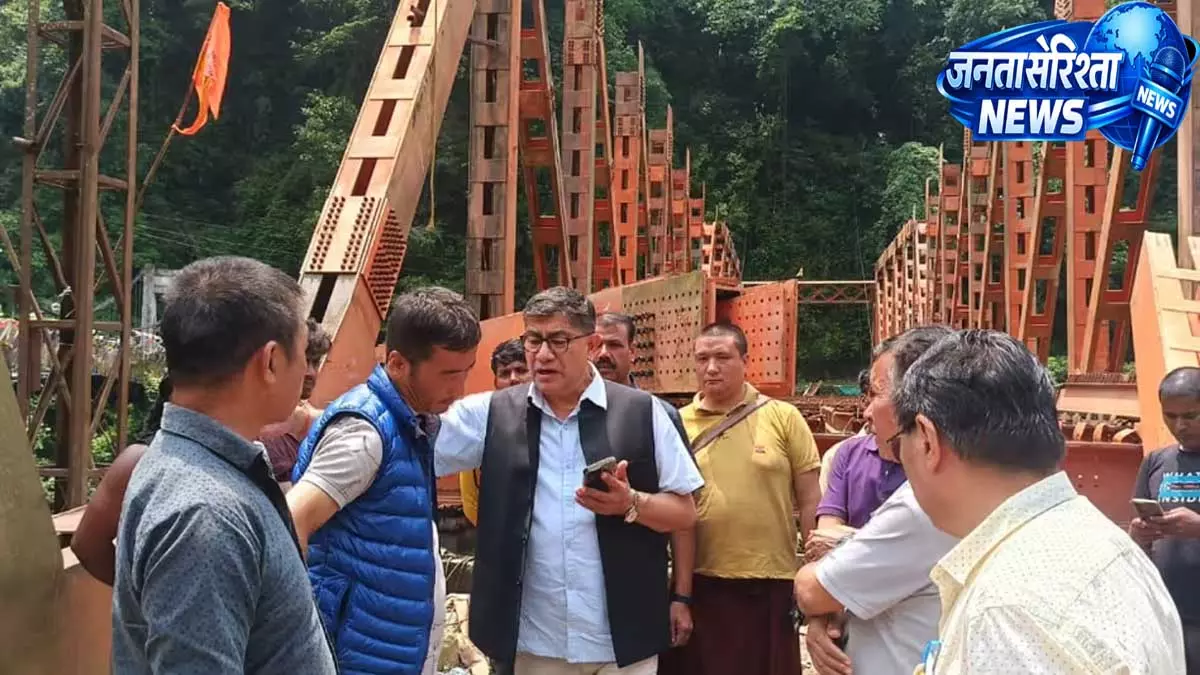 Bhusuk Khola पुल निर्माण की समीक्षा, BJP प्रदेश अध्यक्ष ने गुणवत्ता और समयसीमा पर दिया बल Bhusuk Khola पुल निर्माण की समीक्षा, BJP प्रदेश अध्यक्ष ने गुणवत्ता और समयसीमा पर दिया बल