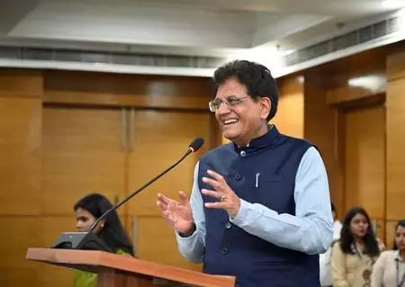 भारत की विकास रफ्तार तेज, यात्री वाहन बिक्री में जोरदार उछाल: पीयूष गोयल भारत की विकास रफ्तार तेज, यात्री वाहन बिक्री में जोरदार उछाल: पीयूष गोयल