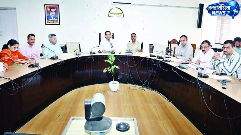 बचत भवन में छिड़ी पोषण क्रांति की बात बचत भवन में छिड़ी पोषण क्रांति की बात