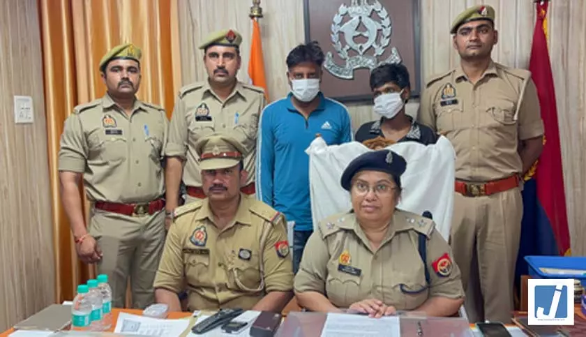 मोबाइल चोर गिरोह का पर्दाफाश, 15 लाख के 67 चोरी के मोबाइल और लैपटॉप बरामद, दो आरोपी गिरफ्तार मोबाइल चोर गिरोह का पर्दाफाश, 15 लाख के 67 चोरी के मोबाइल और लैपटॉप बरामद, दो आरोपी गिरफ्तार
