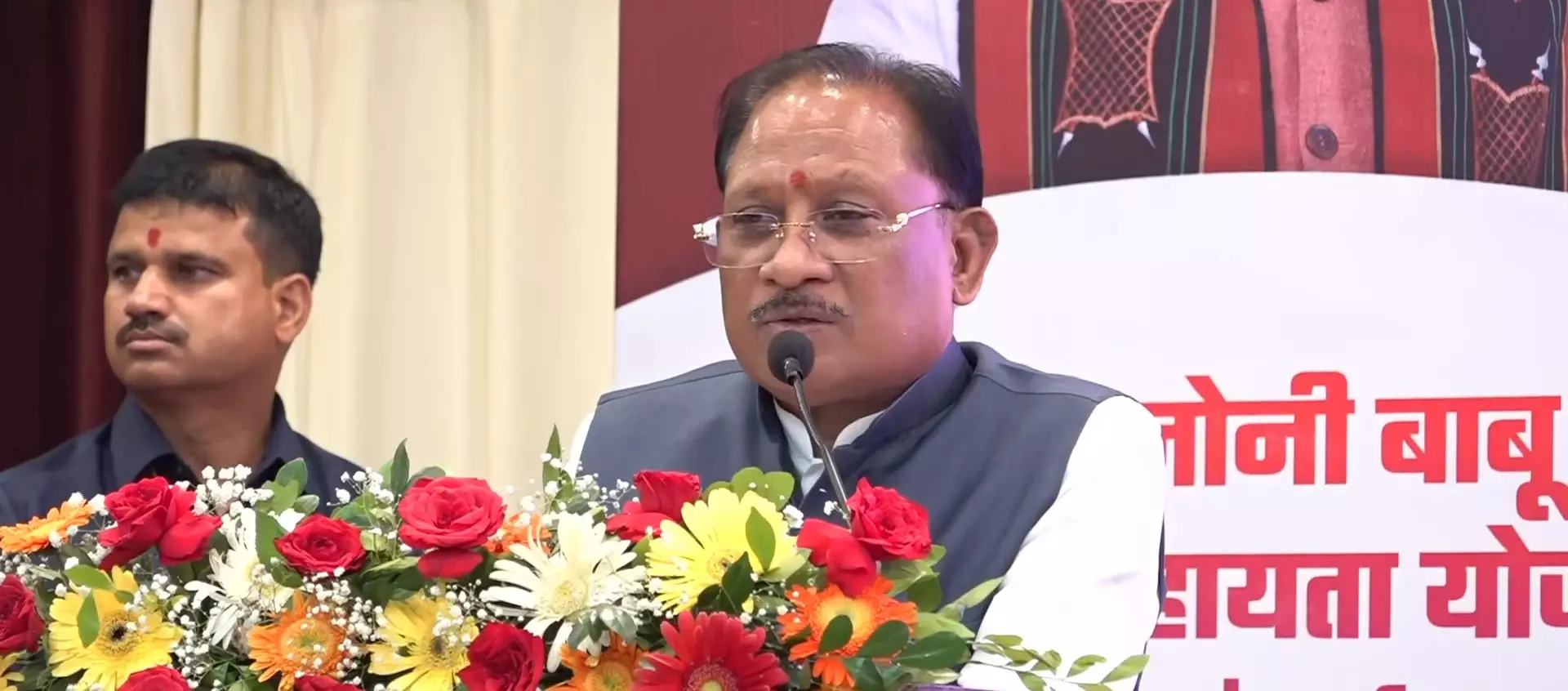 मजदूरों के बच्चे अब केवल मजदूर नहीं, बल्कि डॉक्टर, इंजीनियर और प्रशासक बनेंगे मजदूरों के बच्चे अब केवल मजदूर नहीं, बल्कि डॉक्टर, इंजीनियर और प्रशासक बनेंगे