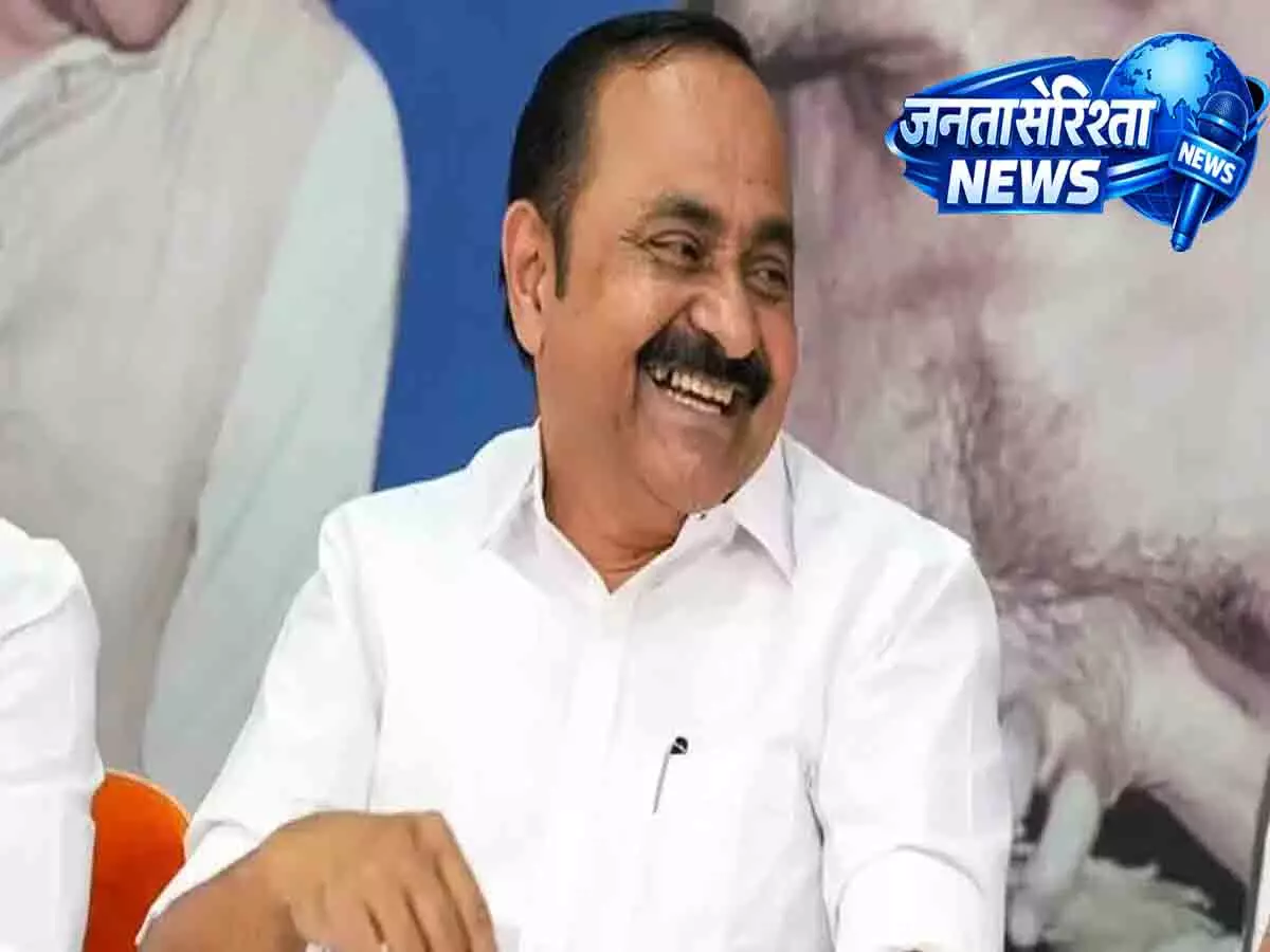 CM वी डी सतीशन ने गार्ड ऑफ ऑनर लेने से मना कर दिया CM वी डी सतीशन ने गार्ड ऑफ ऑनर लेने से मना कर दिया