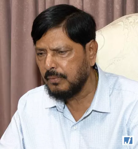 आरपीआई अभी भी महायुति का हिस्सा है या नहीं, यह साफ नहीं: रामदास आठवले आरपीआई अभी भी महायुति का हिस्सा है या नहीं, यह साफ नहीं: रामदास आठवले