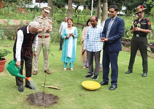 राज्यपाल का संदेश: प्रकृति की सुरक्षा के लिए मिलकर करें काम