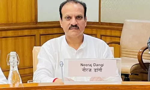 Jaipur: नीरज डांगी ने राज्यसभा चुनाव के लिए पेश किया नामांकन पत्र