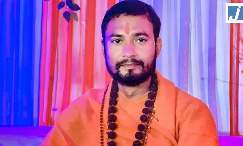 संत की मठ के अंदर चाकू मारकर हत्या