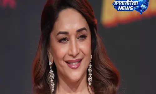 Madhuri Dixit ने महिलाओं के प्रति समाज की सोच पर उठाए सवाल