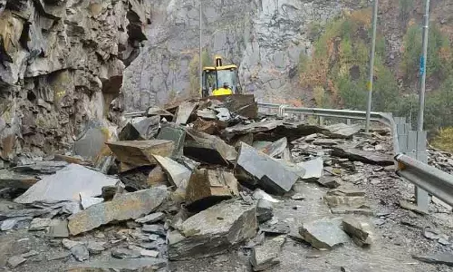 Himachal: चंबा-भरमौर रोड पर 17 घंटे बाद ट्रैफिक बहाल