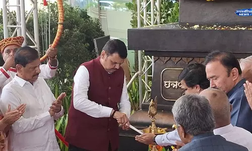 Navi Mumbai एयरपोर्ट पर शिवाजी महाराज की 12 फुट मूर्ति का अनावरण