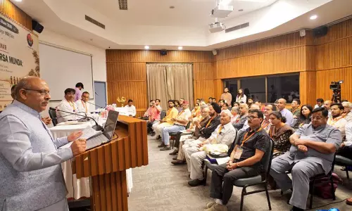 Delhi Assembly के स्पीकर विजेंद्र गुप्ता ने आदिवासी विरासत को ज़्यादा पहचान दिलाने की मांग की