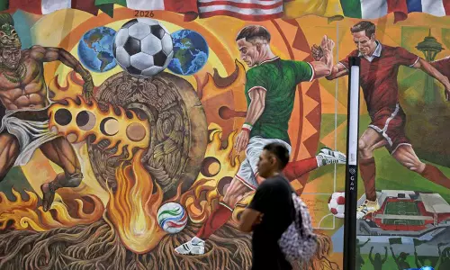 FIFA ने अमेरिका और कनाडा में वर्ल्ड कप स्टेडियमों के अंदर सीलबंद पानी की बोतलें ले जाने की अनुमति दी