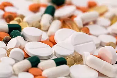 देश में दवाओं के खराब रिएक्शन की बढ़ती शिकायतें: FDC दवाओं पर विशेष ध्यान देश में दवाओं के खराब रिएक्शन की बढ़ती शिकायतें: FDC दवाओं पर विशेष ध्यान
