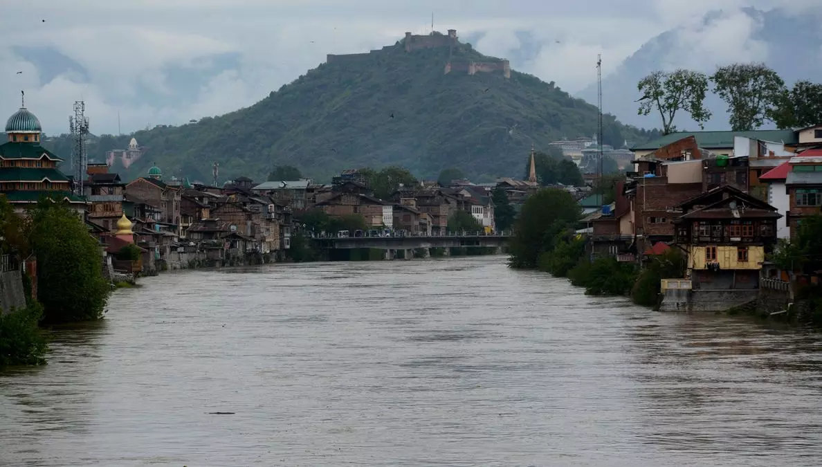 Srinagar: सैफुद्दीन सोज़ ने झेलम संरक्षण को बताया जम्मू-कश्मीर की प्राथमिकता Srinagar: सैफुद्दीन सोज़ ने झेलम संरक्षण को बताया जम्मू-कश्मीर की प्राथमिकता