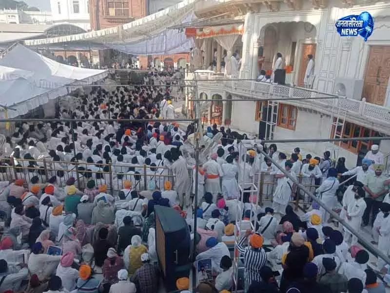 Amritsar ऑपरेशन ब्लू स्टार की बरसी पर श्रद्धांजलि Amritsar ऑपरेशन ब्लू स्टार की बरसी पर श्रद्धांजलि