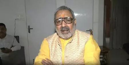 लालू-राबड़ी की सुरक्षा को लेकर चल रहे विवाद पर एनडीए नेताओं का तंज, बोले- सुरक्षा के नियम होते हैं लालू-राबड़ी की सुरक्षा को लेकर चल रहे विवाद पर एनडीए नेताओं का तंज, बोले- सुरक्षा के नियम होते हैं