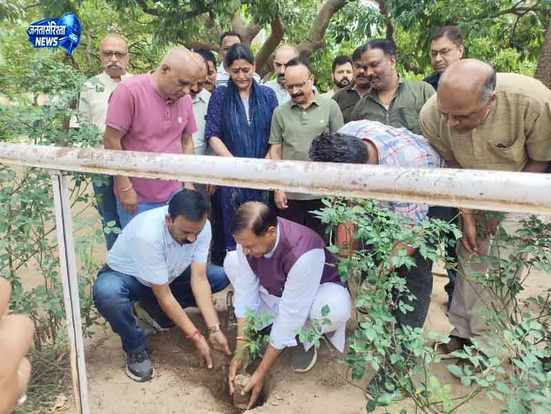 Himachal भाजपा का राज्यव्यापी पौधारोपण अभियान शुरू किया Himachal भाजपा का राज्यव्यापी पौधारोपण अभियान शुरू किया