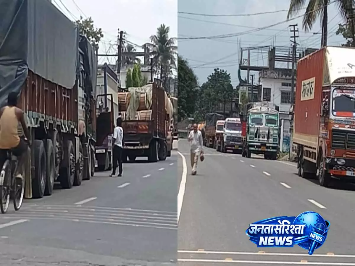 Assam: मोरन-मोटोक 48 घंटे के बंद के दूसरे दिन भी जारी, हाईवे पर ट्रैफिक बाधित Assam: मोरन-मोटोक 48 घंटे के बंद के दूसरे दिन भी जारी, हाईवे पर ट्रैफिक बाधित