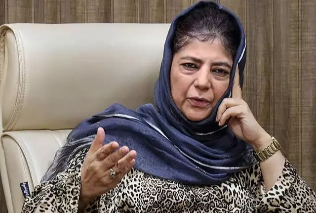 Srinagar: महबूबा मुफ्ती ने केंद्रीय स्वास्थ्य मंत्री से परियोजना को गति देने का आग्रह किया Srinagar: महबूबा मुफ्ती ने केंद्रीय स्वास्थ्य मंत्री से परियोजना को गति देने का आग्रह किया