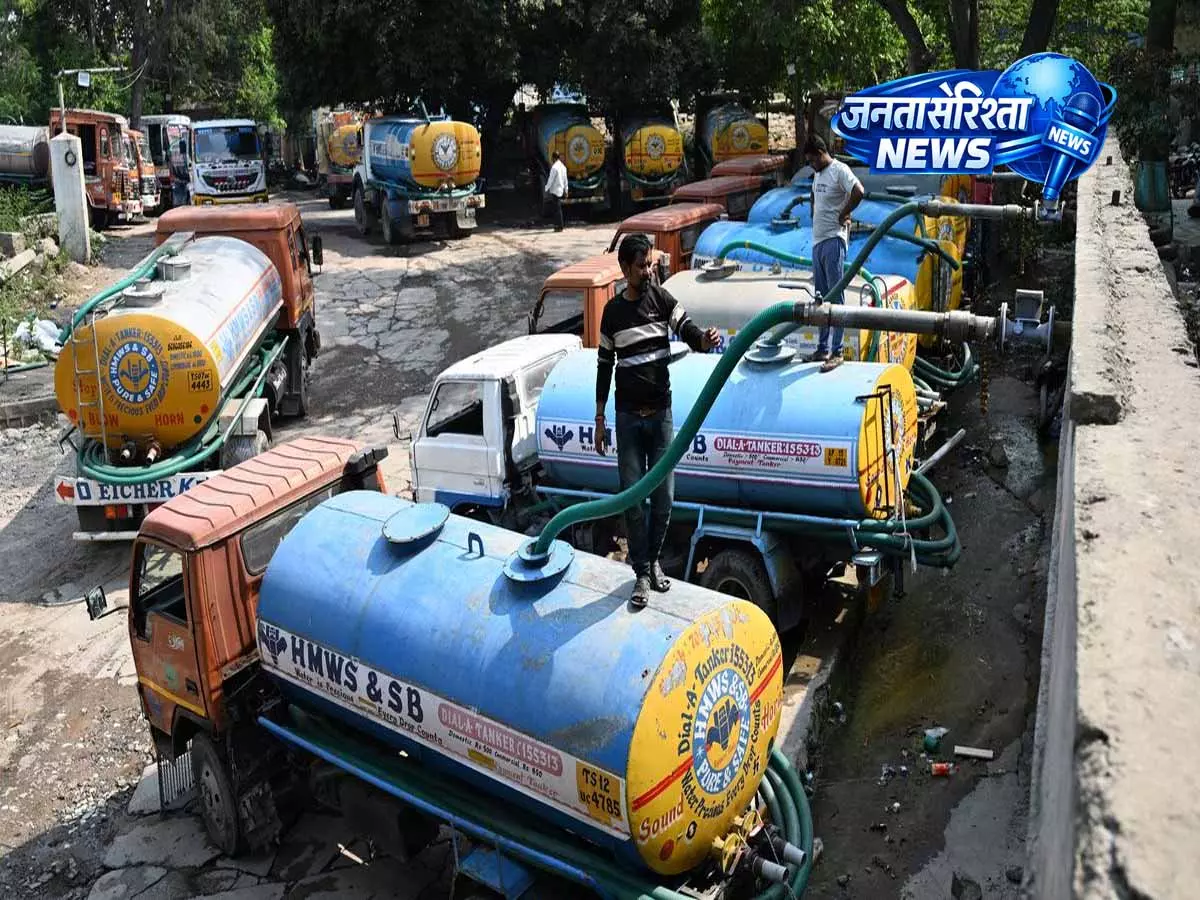 Hyderabad में पानी की कमी के कारण टैंकर में देरी Hyderabad में पानी की कमी के कारण टैंकर में देरी