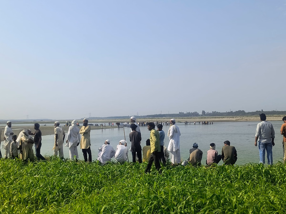 Panipat: बच्चों को बचाने के प्रयास में चाचा-भतीजे की जान गई, यमुना में दर्दनाक हादसा Panipat: बच्चों को बचाने के प्रयास में चाचा-भतीजे की जान गई, यमुना में दर्दनाक हादसा
