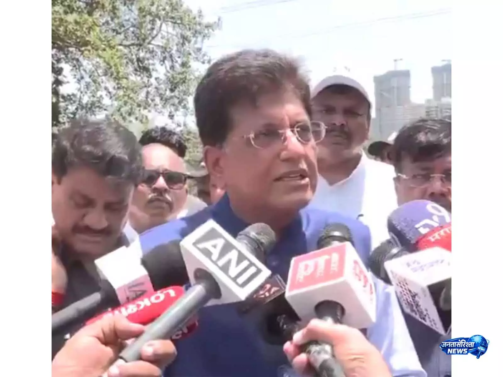 Piyush Goyal ने ‘एक पेड़ मां के नाम’ पहल की सराहना की, पीएम मोदी की वैश्विक छवि की तारीफ Piyush Goyal ने ‘एक पेड़ मां के नाम’ पहल की सराहना की, पीएम मोदी की वैश्विक छवि की तारीफ