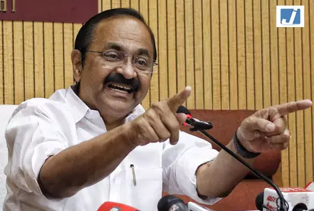 सरकार ने आईएएस अधिकारियों बी अशोक और एन प्रशांत का निलंबन किया रद्द सरकार ने आईएएस अधिकारियों बी अशोक और एन प्रशांत का निलंबन किया रद्द