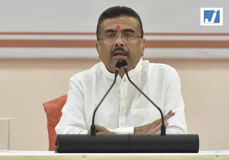 बंगाल में सीएए विरोधी हिंसक प्रदर्शनों की होगी जांच, वसूला जाएगा मुआवजा बंगाल में सीएए विरोधी हिंसक प्रदर्शनों की होगी जांच, वसूला जाएगा मुआवजा