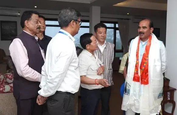 Sikkim: केंद्रीय मंत्री टम्टा ने सिक्किम में राजमार्ग परियोजनाओं की समीक्षा