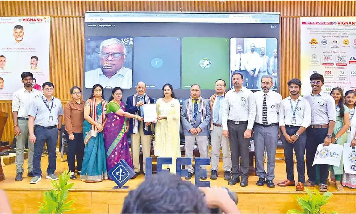 VIIT, दुव्वाडा में IEEE AP-S स्टूडेंट ब्रांच चैप्टर का उद्घाटन हुआ VIIT, दुव्वाडा में IEEE AP-S स्टूडेंट ब्रांच चैप्टर का उद्घाटन हुआ
