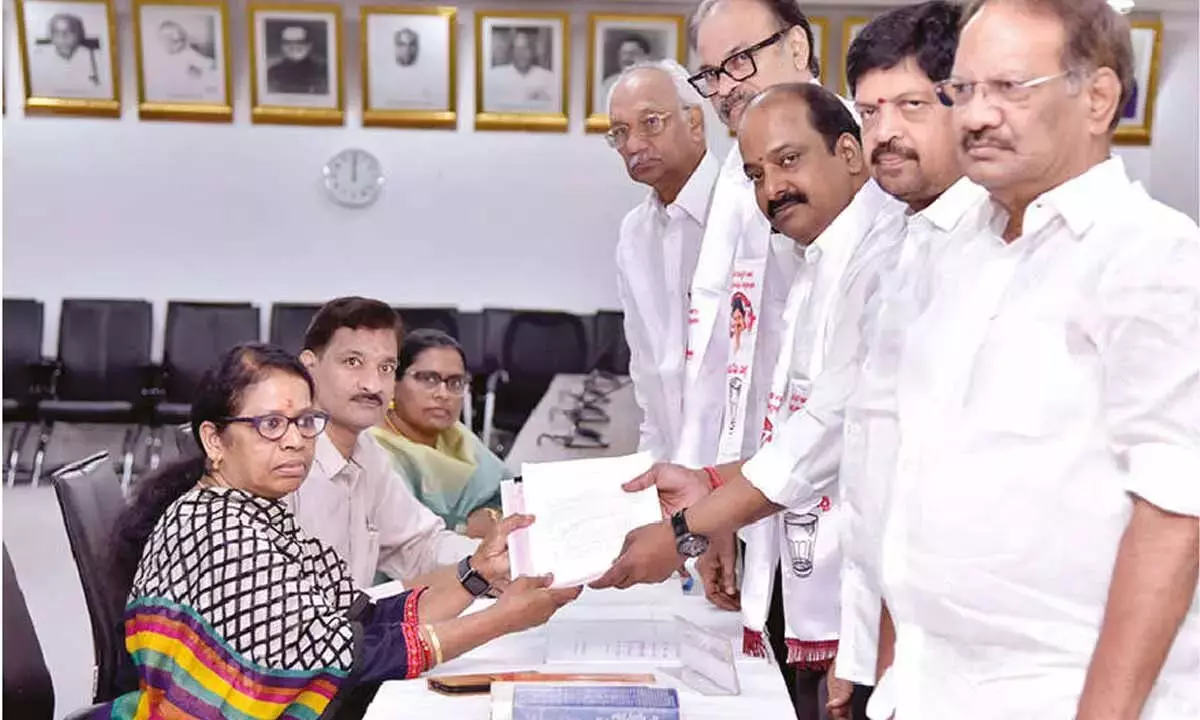 जन सेना के रमेश ने राज्यसभा के लिए नामांकन दाखिल किया जन सेना के रमेश ने राज्यसभा के लिए नामांकन दाखिल किया