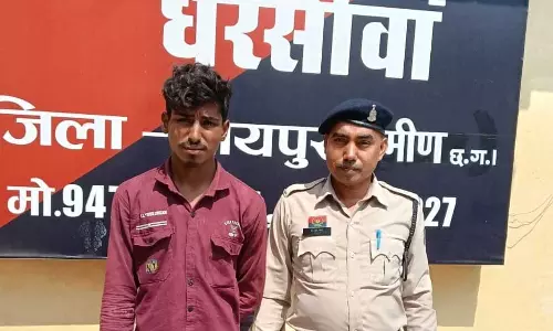 चांदी की ब्रेसलेट और मोबाइल-नकदी लूटने वाले गिरफ्तार चांदी की ब्रेसलेट और मोबाइल-नकदी लूटने वाले गिरफ्तार