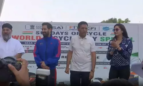 दिल्ली: संडे ऑन साइकिल रैली में हजारों लोगों ने लिया हिस्सा, मांडविया बोले- हर दिन करें एक साइकिल ट्रिप दिल्ली: संडे ऑन साइकिल रैली में हजारों लोगों ने लिया हिस्सा, मांडविया बोले- हर दिन करें एक साइकिल ट्रिप