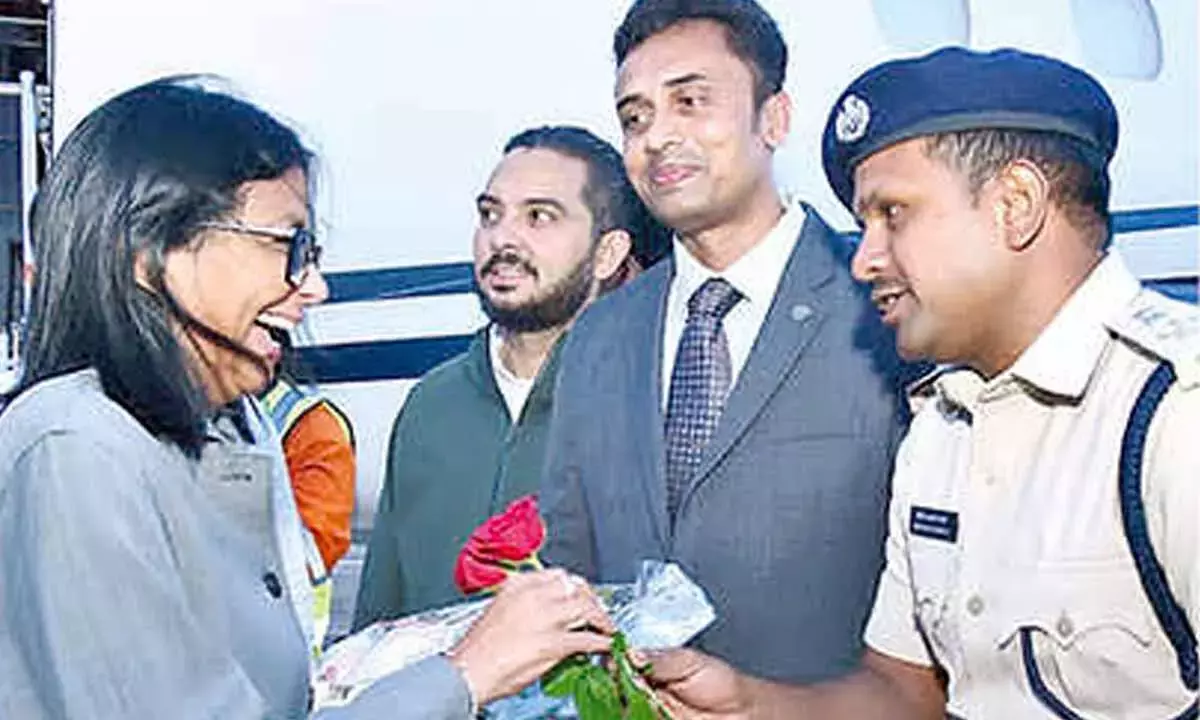 Andhra: वेनेजुएला के नेता ने प्रशांति निलयम का दौरा किया Andhra: वेनेजुएला के नेता ने प्रशांति निलयम का दौरा किया