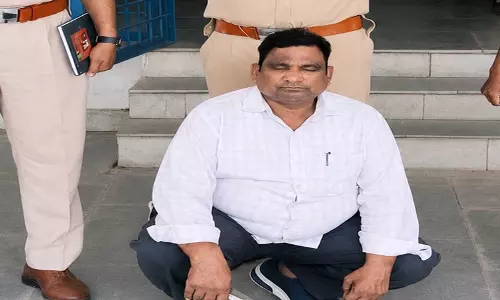 पंचायत सचिव गिरफ्तार, फर्जी दस्तावेज दिखाकर बेच दिया था जमीन पंचायत सचिव गिरफ्तार, फर्जी दस्तावेज दिखाकर बेच दिया था जमीन