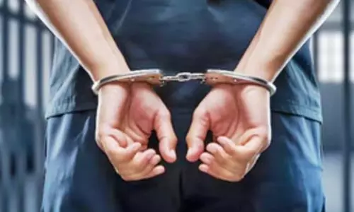 टीएमसी के पूर्व विधानसभा प्रत्याशी कैलाश मिश्रा मधुबनी से गिरफ्तार टीएमसी के पूर्व विधानसभा प्रत्याशी कैलाश मिश्रा मधुबनी से गिरफ्तार