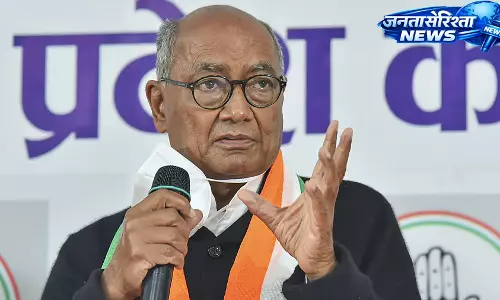 दिग्विजय सिंह ने पीएम मोदी को लिखा पत्र, CBSE की तीन-भाषा नीति पर चिंता जताई दिग्विजय सिंह ने पीएम मोदी को लिखा पत्र, CBSE की तीन-भाषा नीति पर चिंता जताई