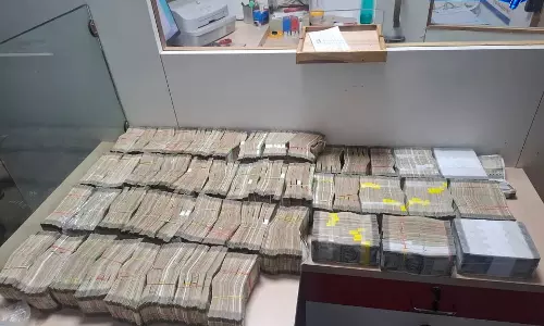 AEE बैकुंठ नाथ बेहरा गिरफ्तार, करोड़ों की अवैध संपत्ति का खुलासा AEE बैकुंठ नाथ बेहरा गिरफ्तार, करोड़ों की अवैध संपत्ति का खुलासा