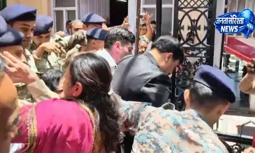 Shimla जिला परिषद शपथ समारोह में हंगामा Shimla जिला परिषद शपथ समारोह में हंगामा
