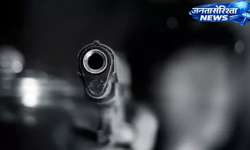 Gurugram : सिक्योरिटी ऑफिसर ने पत्नी और बेटे की गोली मारकर हत्या की Gurugram : सिक्योरिटी ऑफिसर ने पत्नी और बेटे की गोली मारकर हत्या की