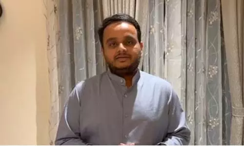 राज्यसभा का अवसर देने के लिए चिंतकायला विजय ने सीएम चंद्रबाबू नायडू और लोकेश का जताया आभार राज्यसभा का अवसर देने के लिए चिंतकायला विजय ने सीएम चंद्रबाबू नायडू और लोकेश का जताया आभार