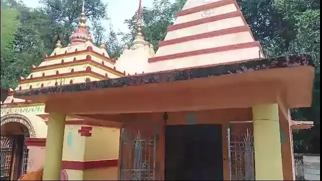 बालासोर में चोरों ने तीन मंदिरों से लाखों का सोना, पैसा और कीमती सामान लूटा बालासोर में चोरों ने तीन मंदिरों से लाखों का सोना, पैसा और कीमती सामान लूटा