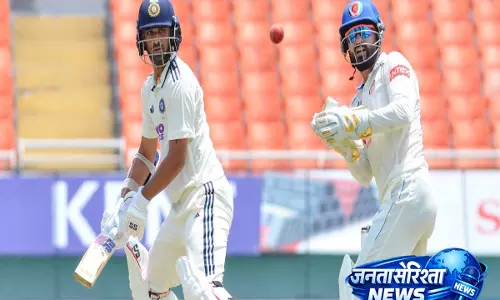 One-off Test: भारत ने 564/8 पर पारी घोषित की, वाशिंगटन का नाबाद 52 रन One-off Test: भारत ने 564/8 पर पारी घोषित की, वाशिंगटन का नाबाद 52 रन