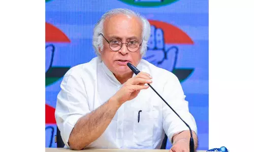 जयराम रमेश ने तीसरी भाषा लागू करने पर उठाए सवाल, CBSE के फैसले से विरोधाभास का आरोप जयराम रमेश ने तीसरी भाषा लागू करने पर उठाए सवाल, CBSE के फैसले से विरोधाभास का आरोप