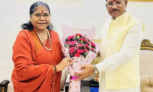 CM विष्णुदेव साय से राष्ट्रीय पिछड़ा वर्ग आयोग की अध्यक्ष साध्वी निरंजन ज्योति ने की भेंट