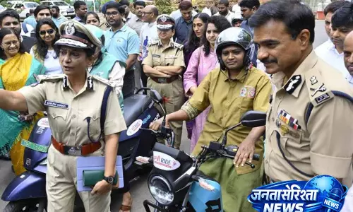 Hyderabad में महिलाओं के लिए स्त्री राइड सर्विस शुरू की गई Hyderabad में महिलाओं के लिए स्त्री राइड सर्विस शुरू की गई