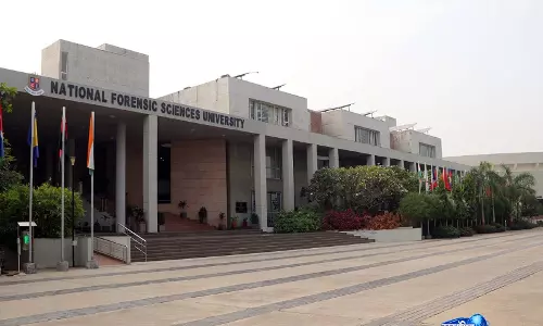 राष्ट्रीय फॉरेंसिक विज्ञान विश्वविद्यालय ने “Education के माध्यम से शोध” पर दिया जोर राष्ट्रीय फॉरेंसिक विज्ञान विश्वविद्यालय ने “Education के माध्यम से शोध” पर दिया जोर