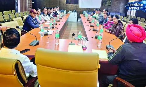 नवनिर्वाचित पंचायत समिति सदस्यों ने ली शपथ नवनिर्वाचित पंचायत समिति सदस्यों ने ली शपथ